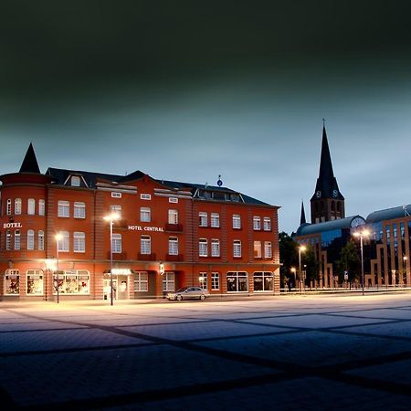 Hotel "Central" Inh Carolin Krause Bitterfeld-Wolfen Esterno foto
