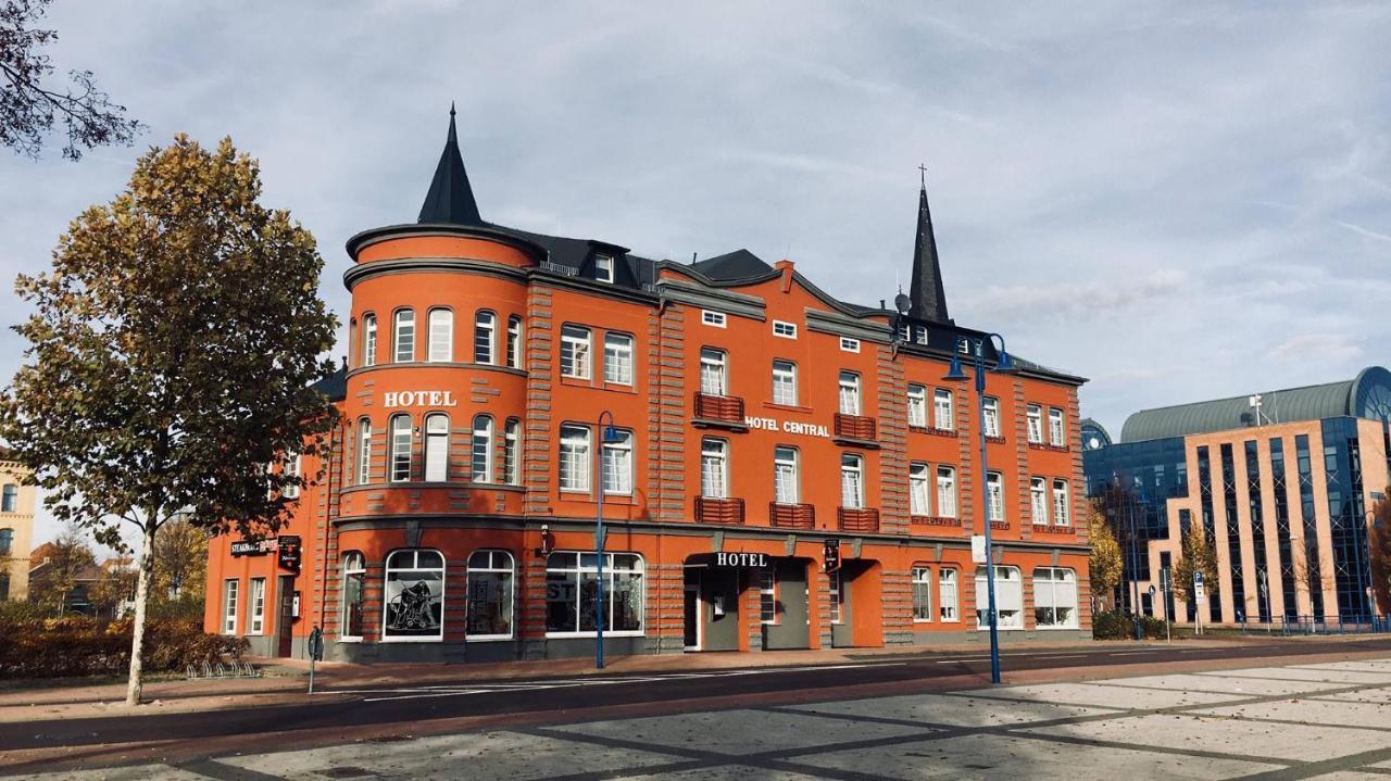 Hotel "Central" Inh Carolin Krause Bitterfeld-Wolfen Esterno foto